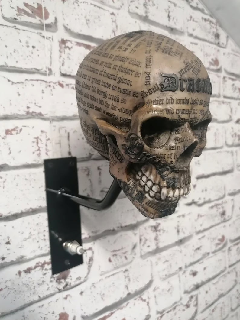 SkullHook – Holder for Helmet and Jacket