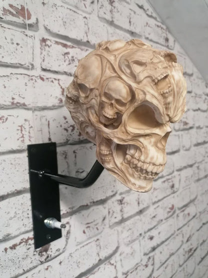 SkullHook – Holder for Helmet and Jacket