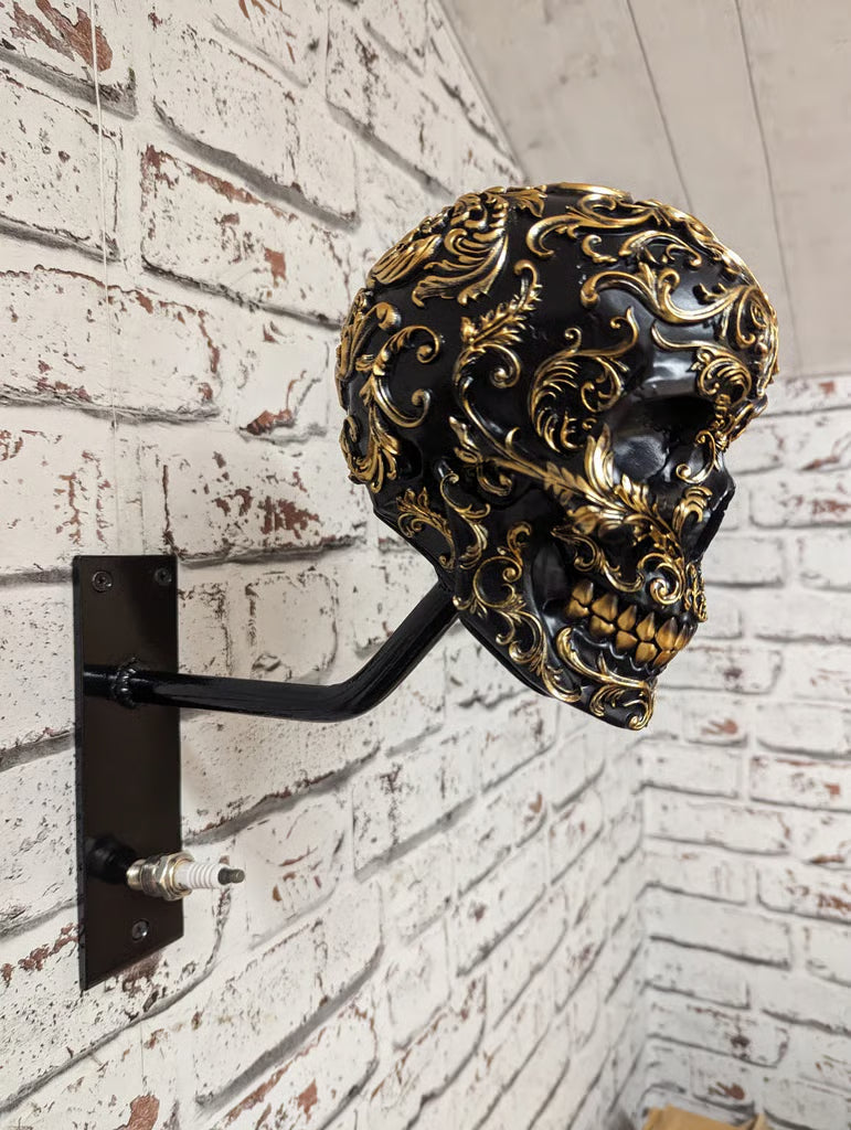 SkullHook – Holder for Helmet and Jacket