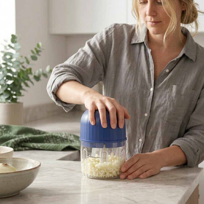 PrepPod – Cordless Mini Chopper for Garlic, Onions and Herbs in Seconds