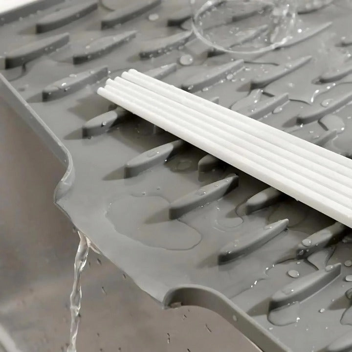Multifunctional Silicone Drying and Heat-Resistant Mat: 1+1 FREE