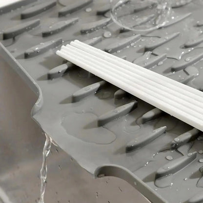 Multifunctional Silicone Drying and Heat-Resistant Mat: 1+1 FREE